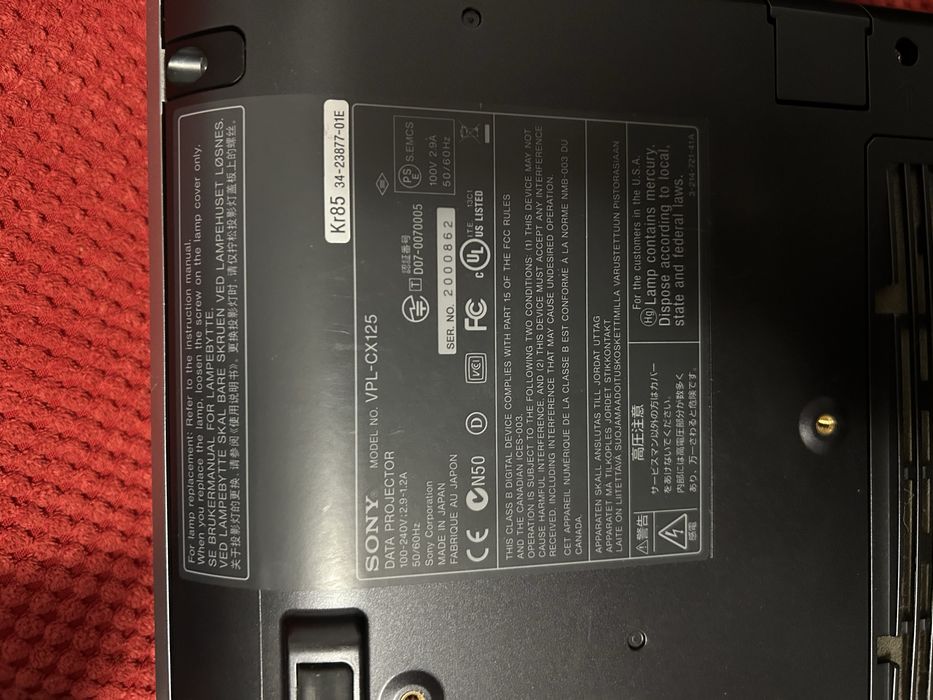 Videoproiector SONY VPL-CX125 + Servietă Aluminiu rigidă