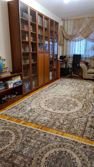 Продам коттедж в Золотом квадрате