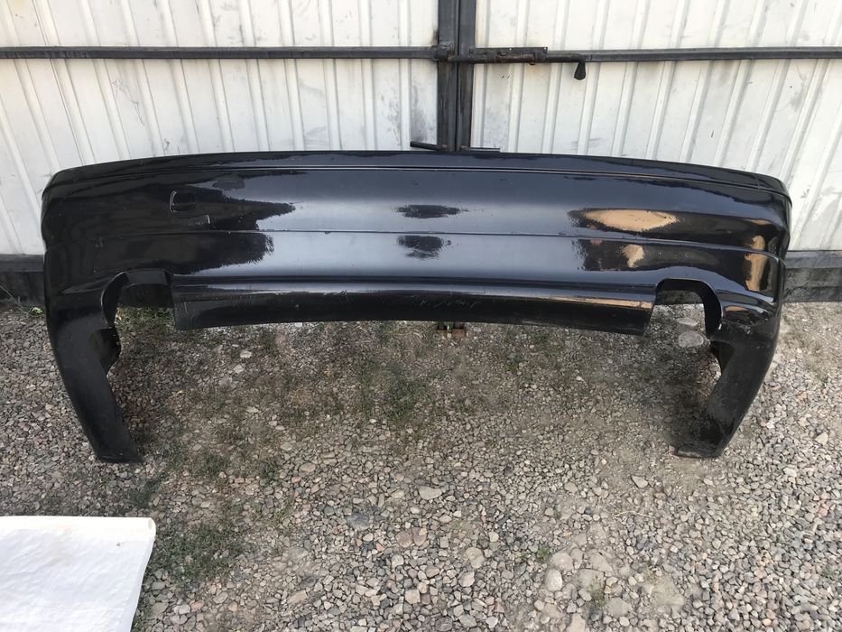 Бампер BMW E38 задний