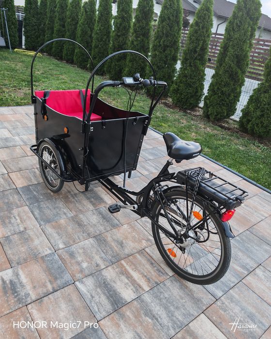 Bicicletă Cargo Semi-Electrică