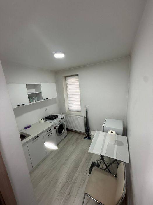 Închiriez Garsonieră  cf 1 Rm Vâlcea