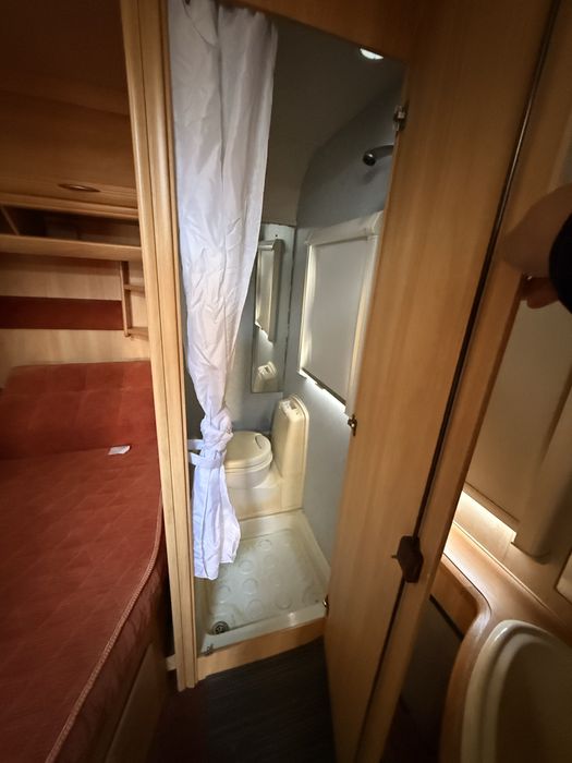 Rulota cu 2 dormitoare Sterling