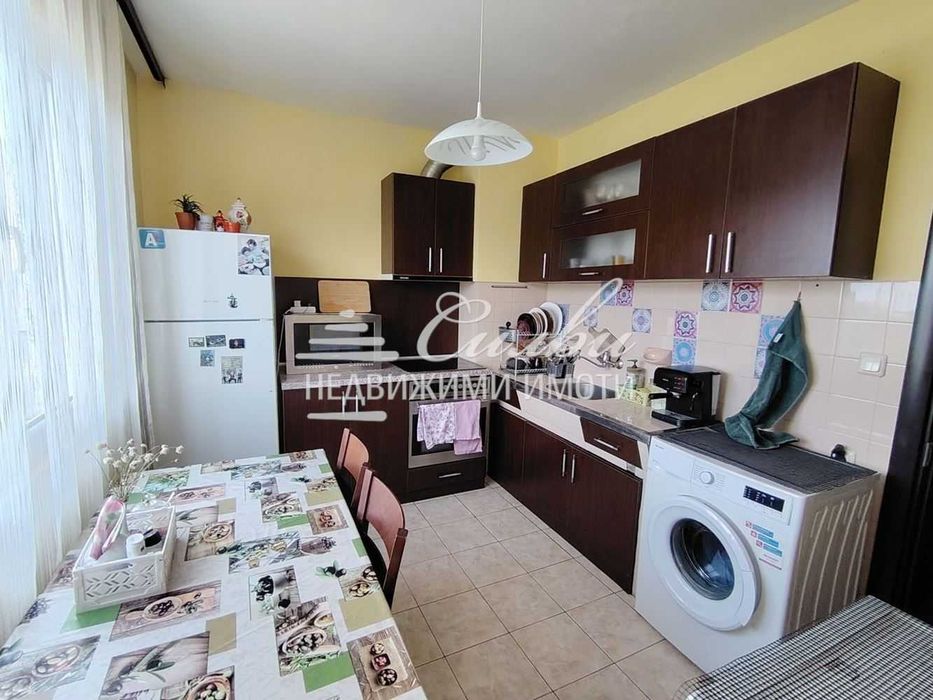 Продава се Двустаен апартамент в Шумен, Еверест - 62 кв.м за 1210 €/кв.м - Снимка #3