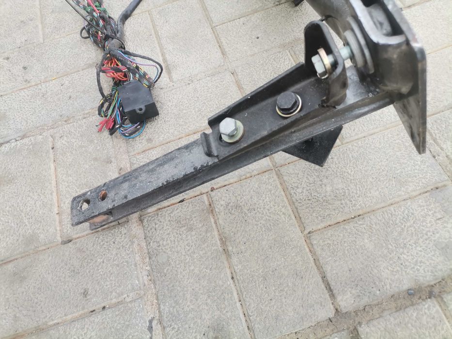 теглич за ауди А6/100/С4/S4/S6