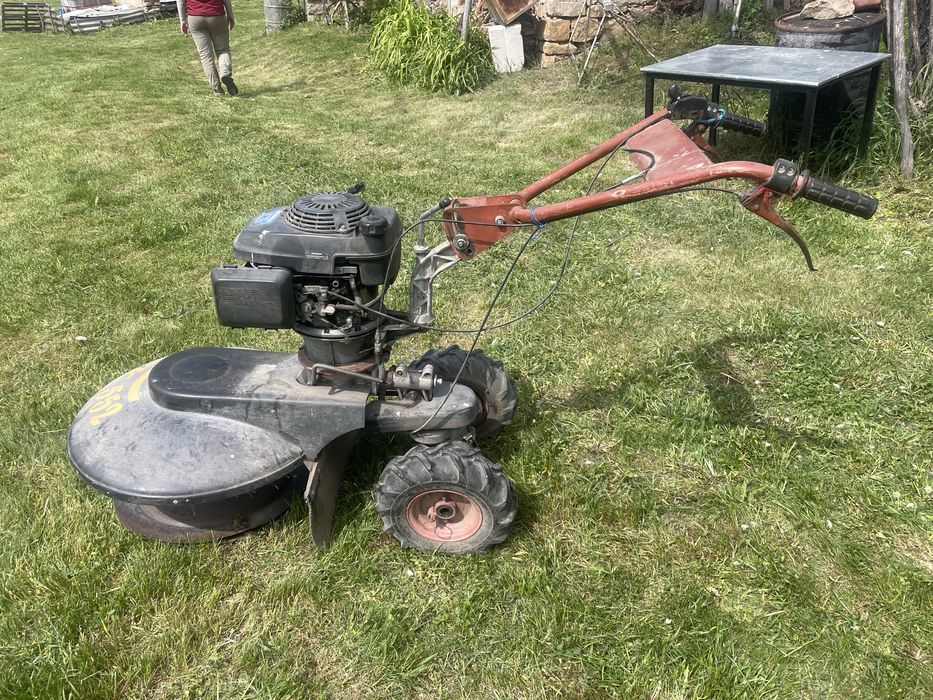 Vand motocoasa cu tambur DK 552