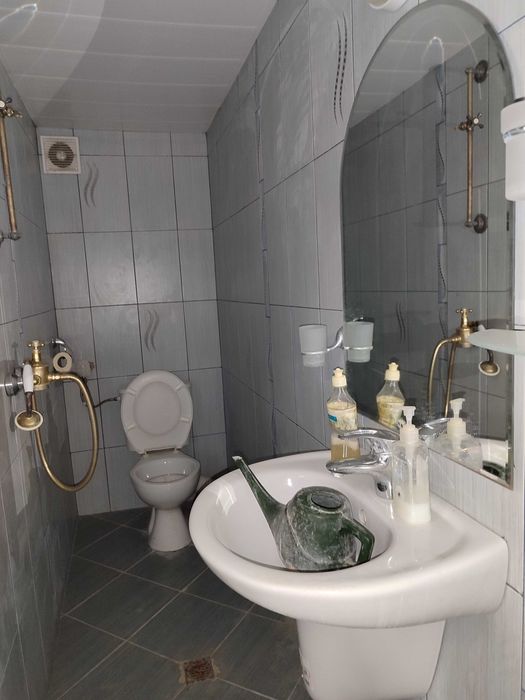 Реновирана къща с голяма квадратура