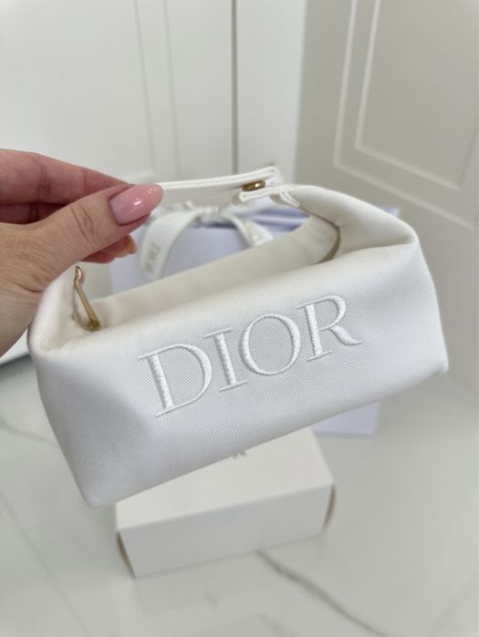 Косметичка DIOR новые