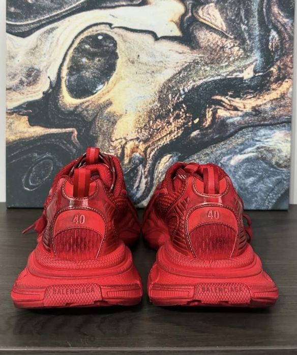 Balenciaga 3XL  red