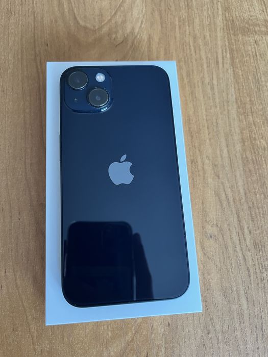 Apple iPhone 13 128GB Midnight - МНОГО ЗАПАЗЕН!