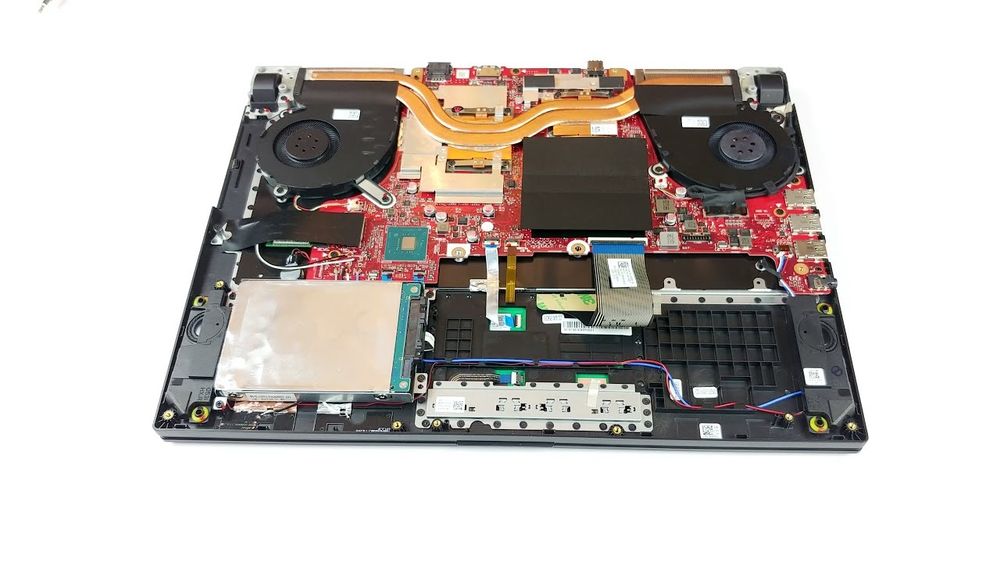 Reparatii laptop, desktop, controller + software