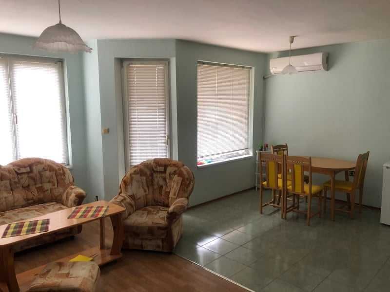 Дава се под наем Двустаен апартамент в Бургас, Възраждане - 60 кв.м за 165 € - Снимка #2