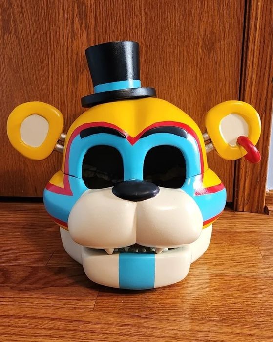 Продам маску Фредди