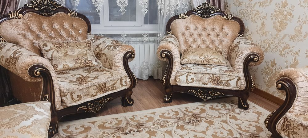 Мягкий уголок для гостинной