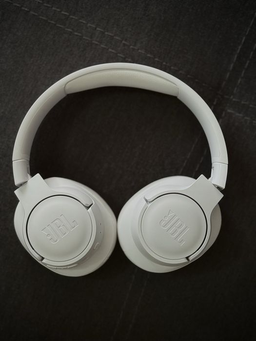 Аудио Слушалки JBL  720