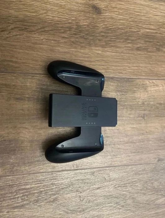 Nintendo Switch OLED alb + Zelda BOTW – Stare impecabilă