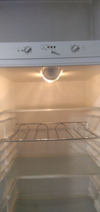 De vânzare frigider Whirlpool