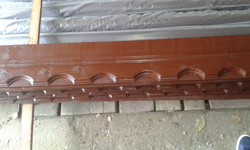 Pazie (Bazie),Lambriu