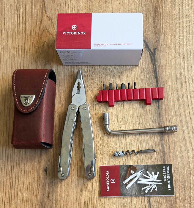 Victorinox Swiss Tool Spirit X Plus и Swiss Tool 115 mm