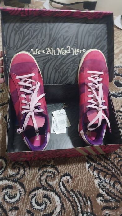 Кеды,кроссовки adidas.