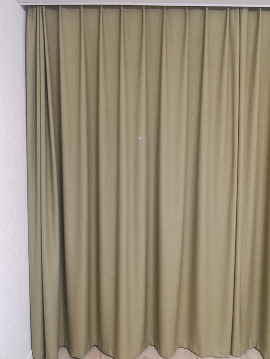 Зеленые шторы , хорошего качества