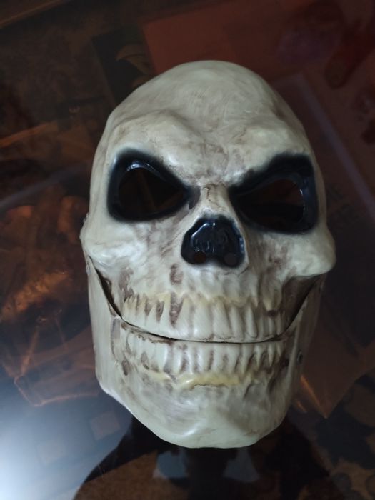 Маски страшилки резина пластик. Новые