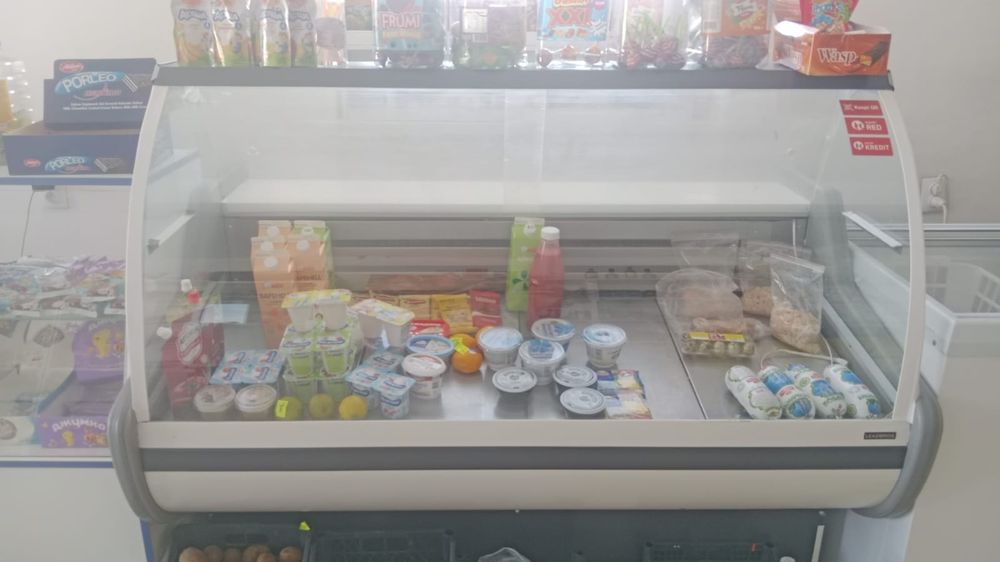 Холодильник витринный, морозильник