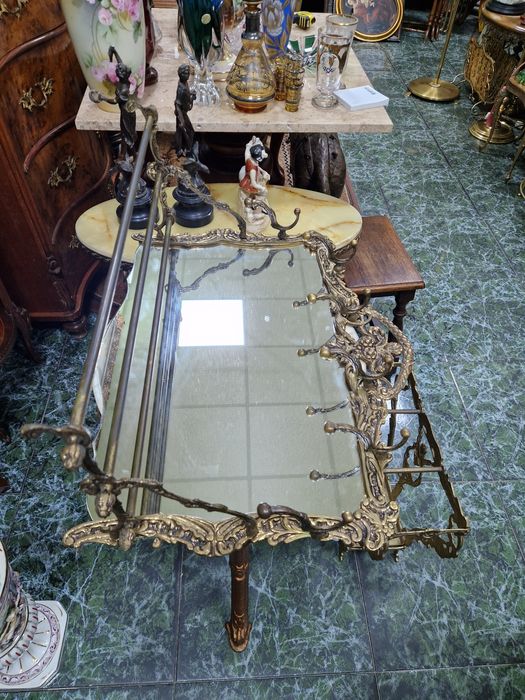 Стара уникална  английска бронзова закачалка с огледало и чадърник