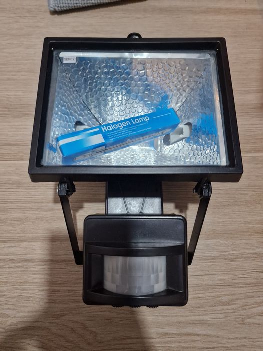 Lampa cu halogen