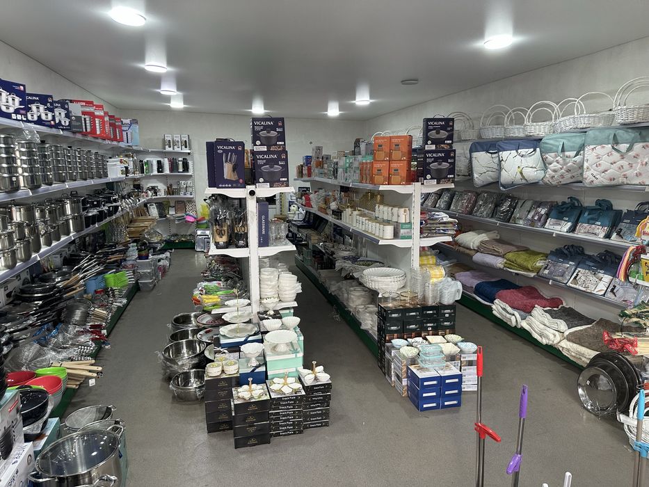 Оборудование для магазина бутика