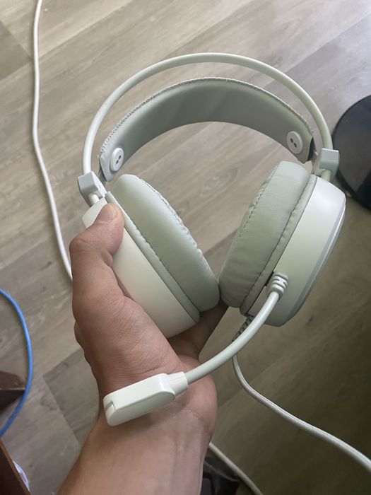 Продавам слушалки Геймърски слушалки Genesis Neon 613, бял - NSG-2093