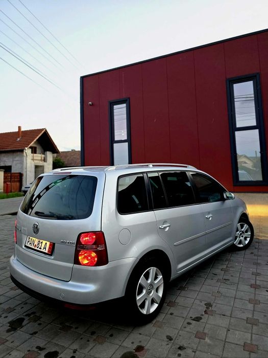 VOLKSWAGEN Touran 2008 — imagine 3