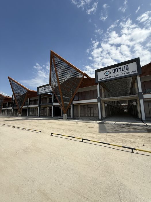 Qoyliq katta bozorida dokon srochna sotiladi!