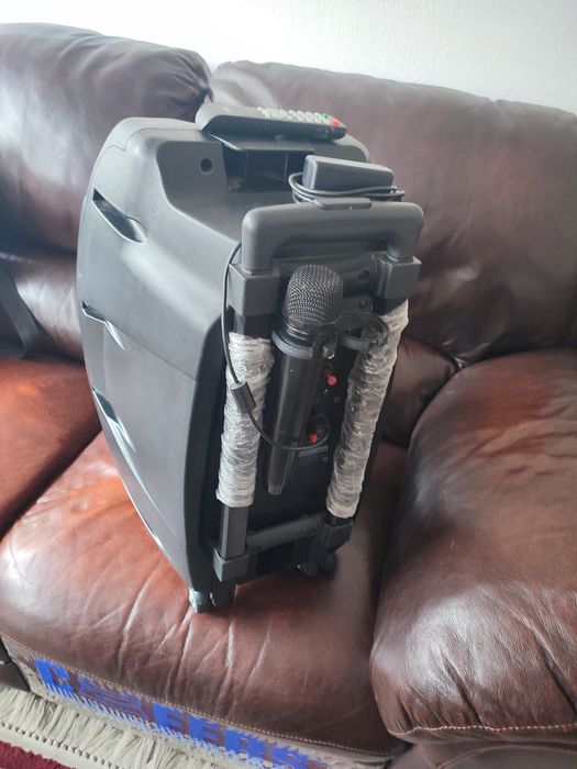 Boxă portabilă Akai 50 w