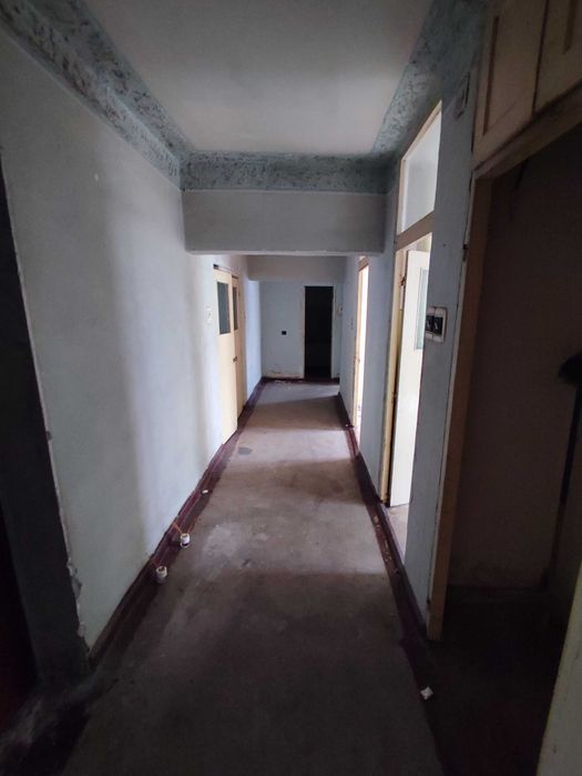 Apartament 3 camere de vânzare