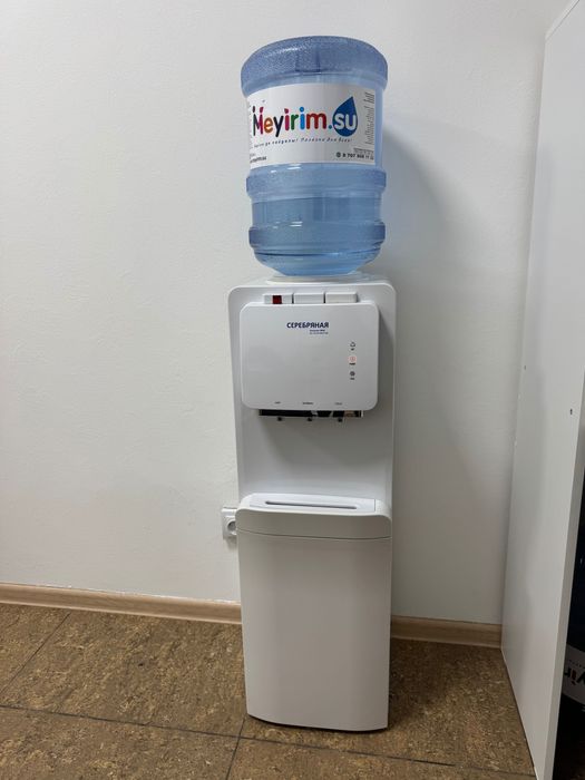 Диспенсер (кулер) для бутилированной воды