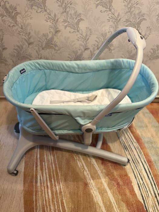 Chicco Hug колыбель и стульчик для кормления