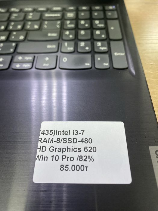 Ноутбук lenovo i3-7th/RAM8/SSD480/HD Graphics 620