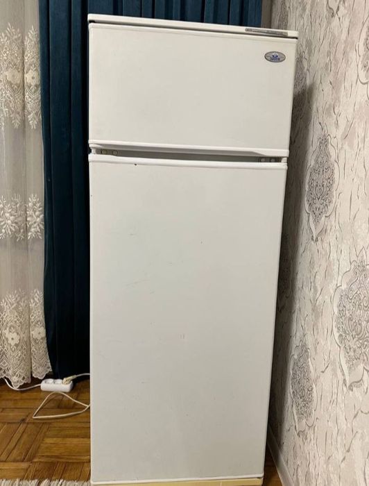 Atlant muzlatgichi sotiladi