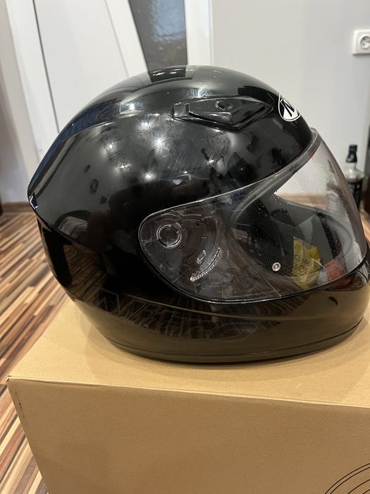 Продавам каска nitro M размер