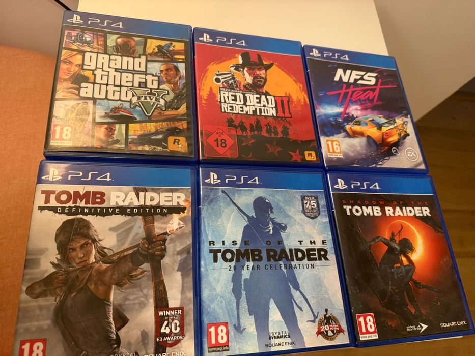 PlayStation PS 4 Slim