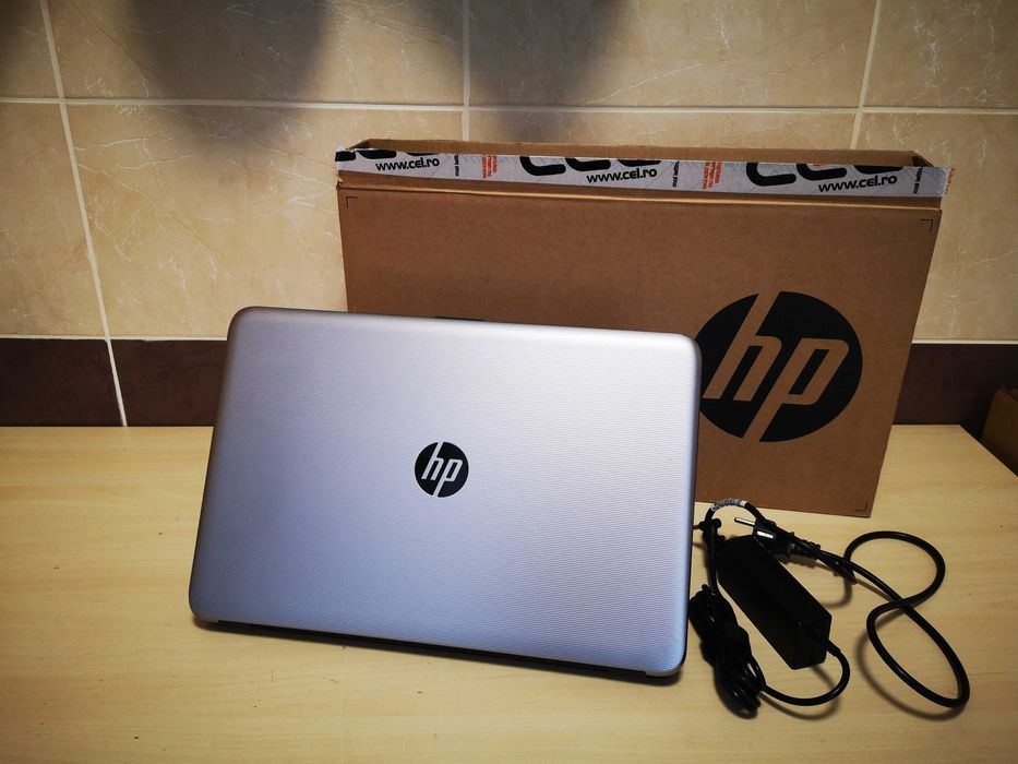Laptop HP 250G5 i5,15.6FHD,8GbDDR4,SSD256GB,AMD RadeonR5M430 2GB,Win10