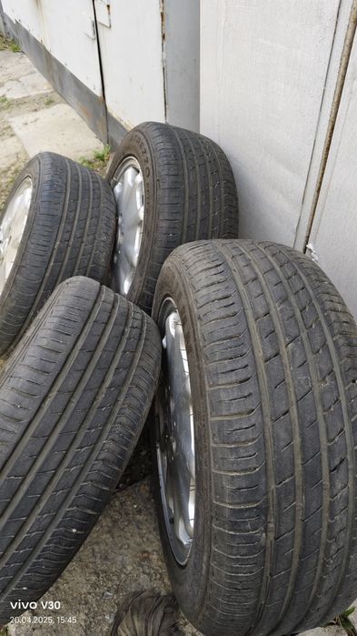 Продам диски Мерседес, оригинал r16, с летней резиной