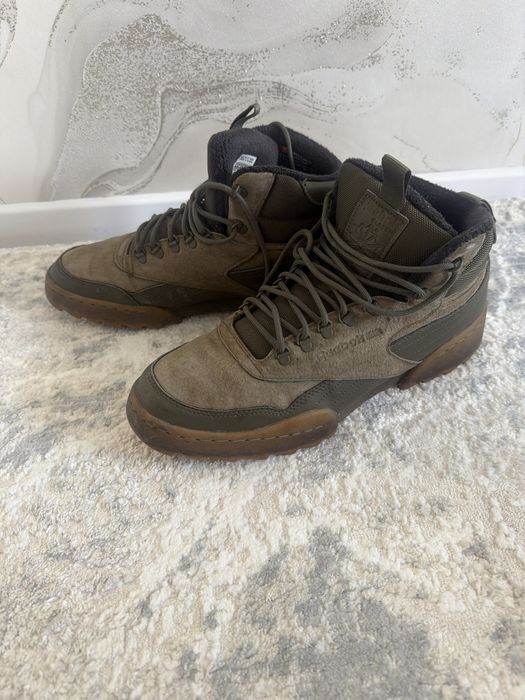 Продам мужские ботинки оригинал reebok