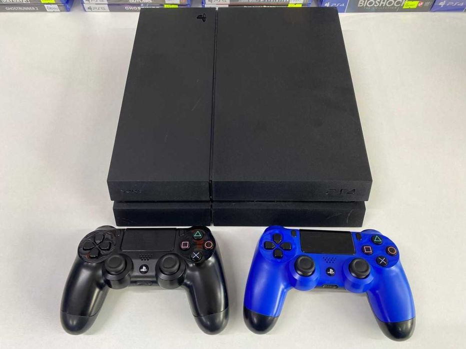Sony PlayStation 4 2 Геймпада Игры