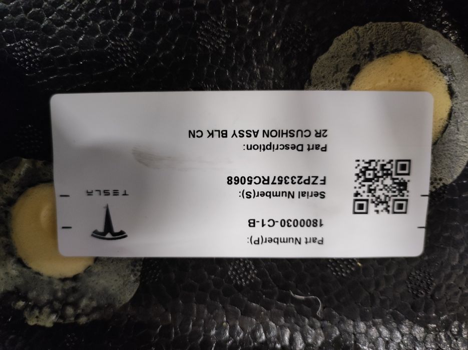Седалки за Tesla 3 Highland / Тесла 3 2024г