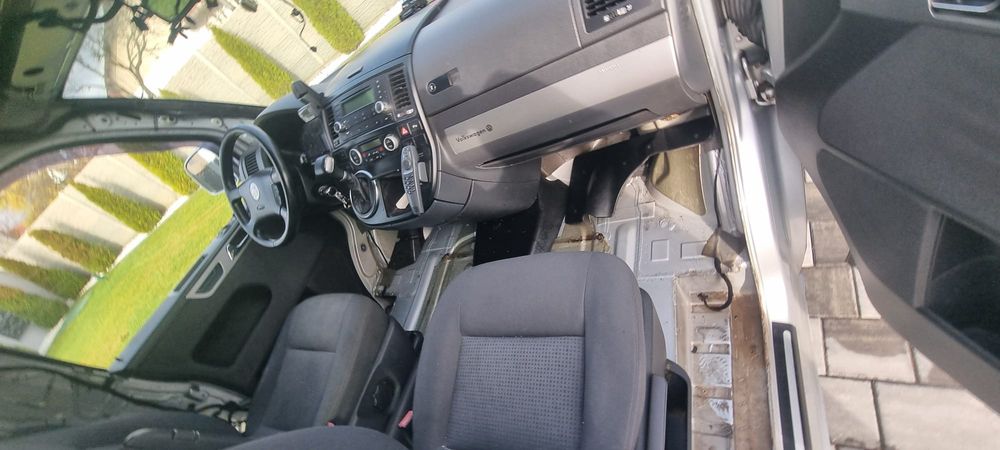 Dezmembrez VW T5 Multivan 2.5 AXD