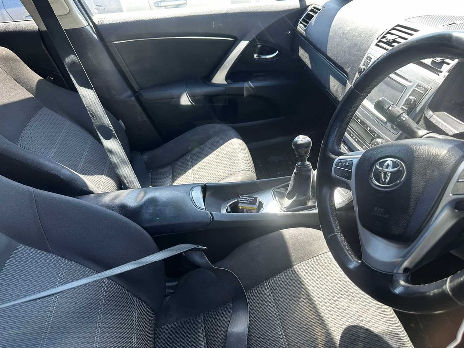 НА ЧАСТИ Toyota Avensis 2014г 2.2 D-4D (150 к.с.) –
