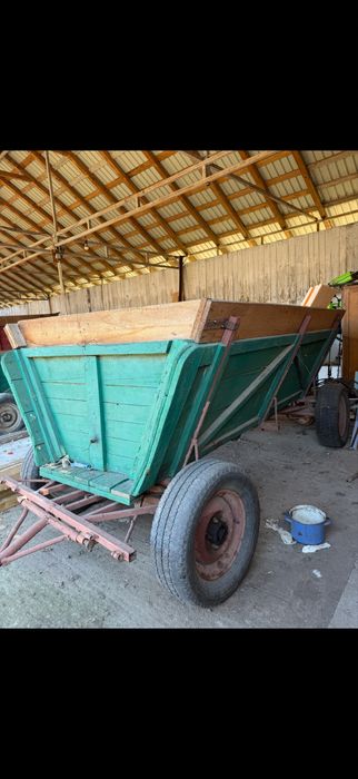 Caruta pentru tractor 2,5 m cubi