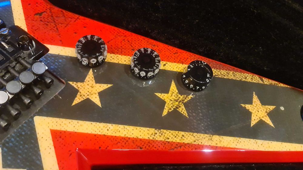 Chitara Dean Dimebag Dixie Rebel ( DXR ) + Hardshell Case Unicat in RO