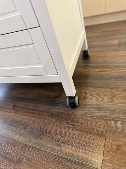 маса за повиване/скрин IKEA SUNDVIK